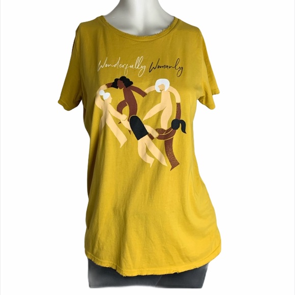 Dazey Tops - 2/$15! Wonderfully Womanly” Boutique Tee 💛
